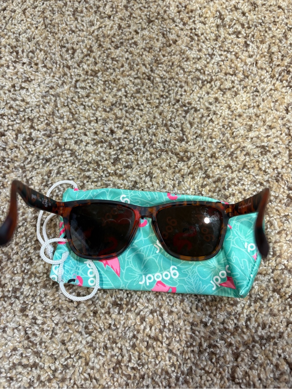 goodr OG Tortoiseshell Sunglasses - Bosley’s Basset Hound Dreams - Picture 5 of 5
